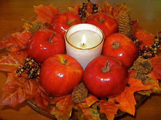 Apples and Leaves decor for fall