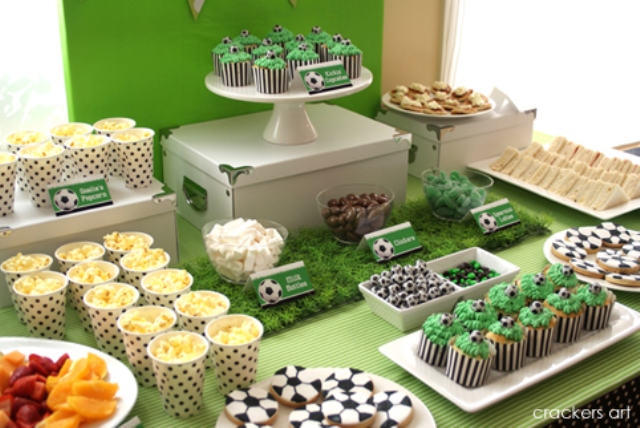 Love this amazing soccer party table