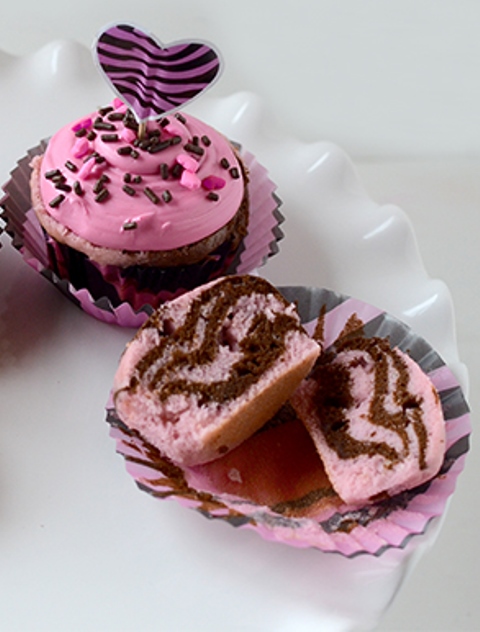DIY Sweet 16 Zebra Print cupcakes!