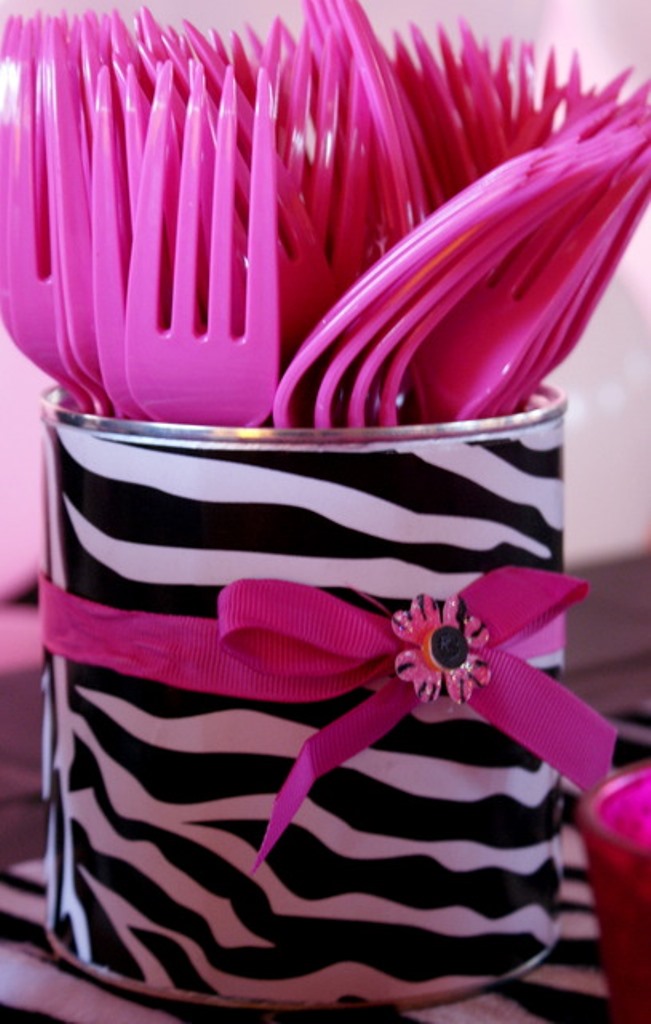 Zebra party utencils
