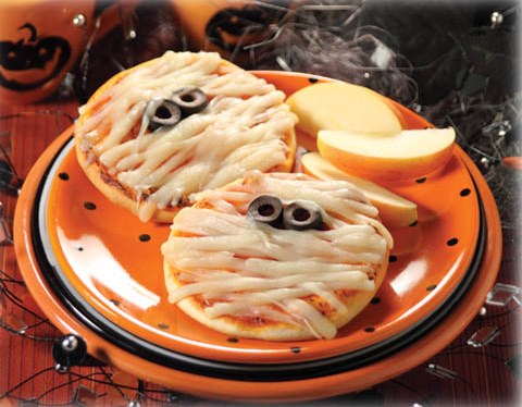 Halloween Mummy Mini Pizzas