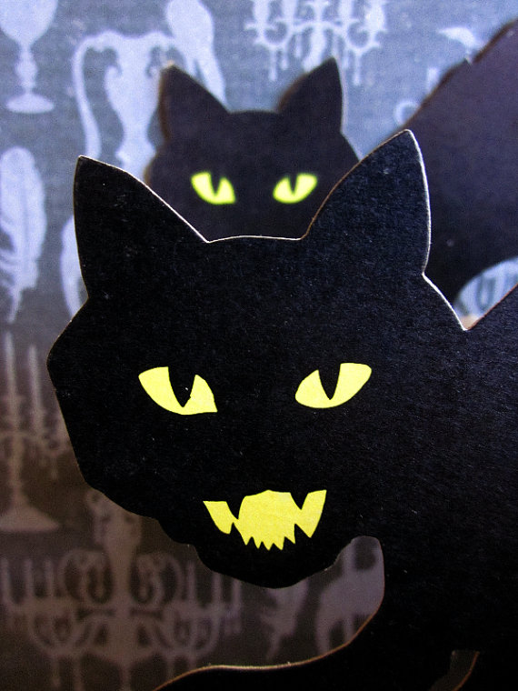 Love these vintage Halloween cat decorations