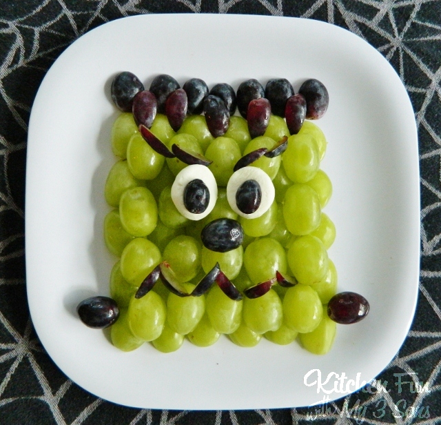 Love this Frankenstein Fruit tray!