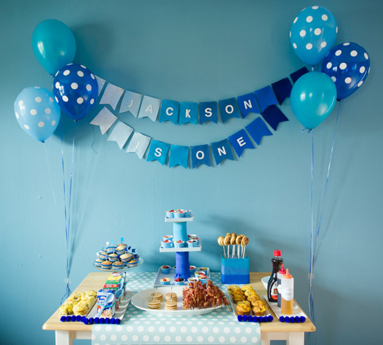 Shades of Blue Dessert table