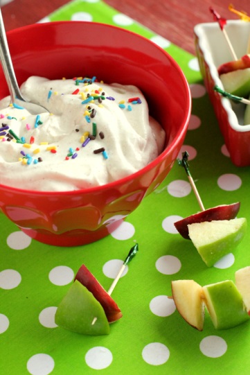 Apple and Yogurt Dip