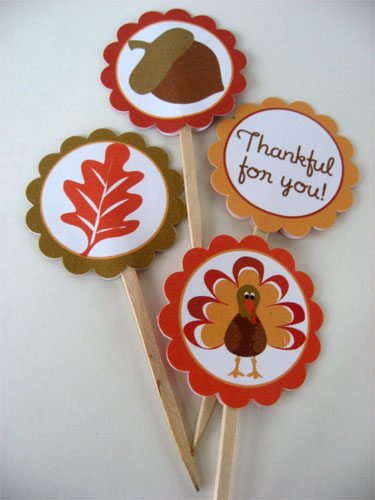 Free Thanksgiving cupcake Toppers