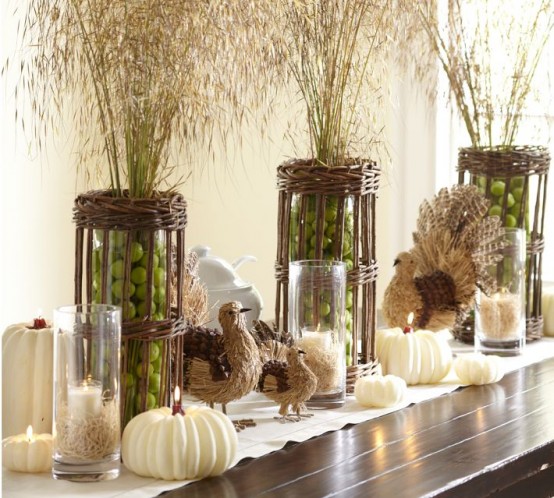 Love this Thanksgiving Tablescape and turkey decorations!