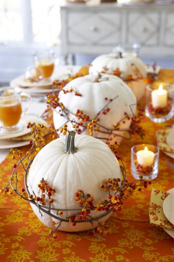 Stylish white pumpkin centerpieces for Thanksgiving
