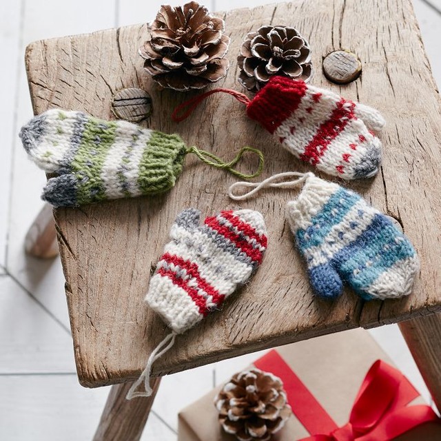 Knitted Mittens For Christmas