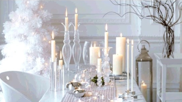 White Christmas Tablescape