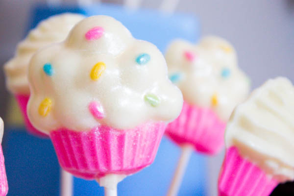 Adorable cupcake suckers for a Cupcake Party!- B. Lovely Events