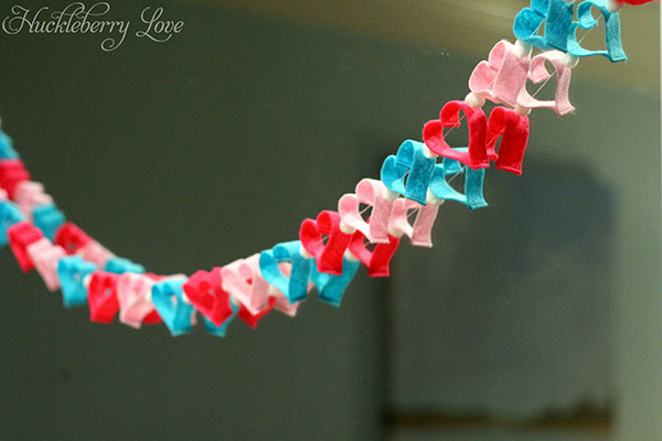 This heart garland is too cute!!
