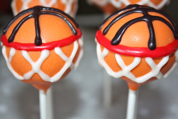 Awesome Basketball Cake pops!