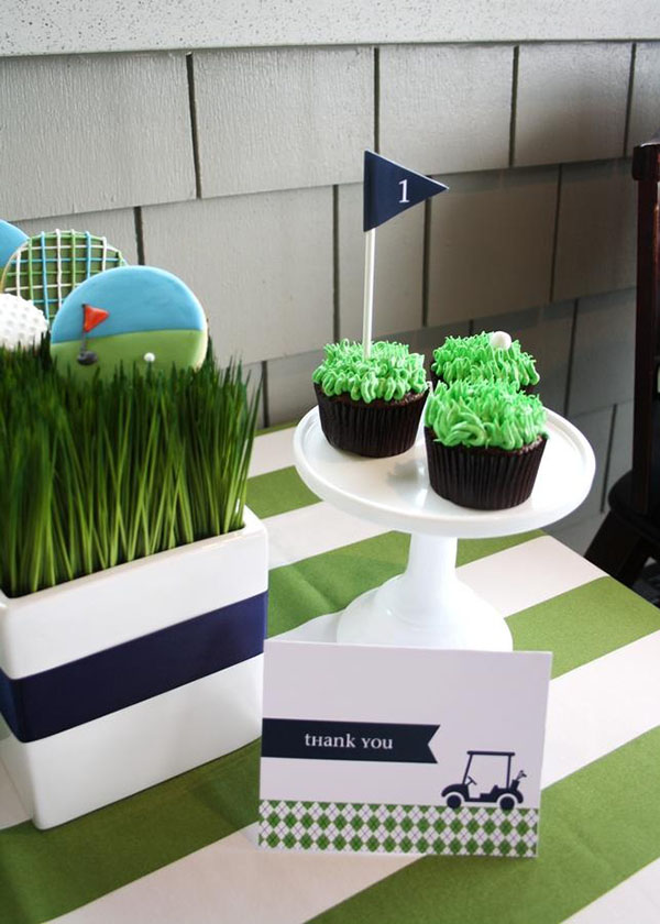 Lovely golf party cupcakes and cookies!