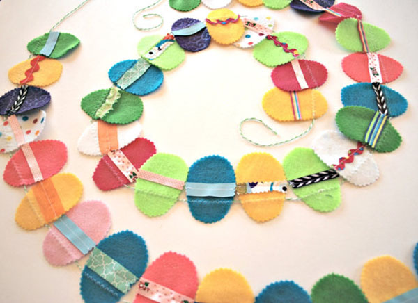 Fabric Easter egg garland- it is so cute!