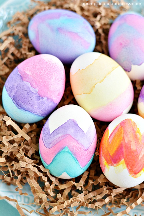 Love these Watercolor Eggs!