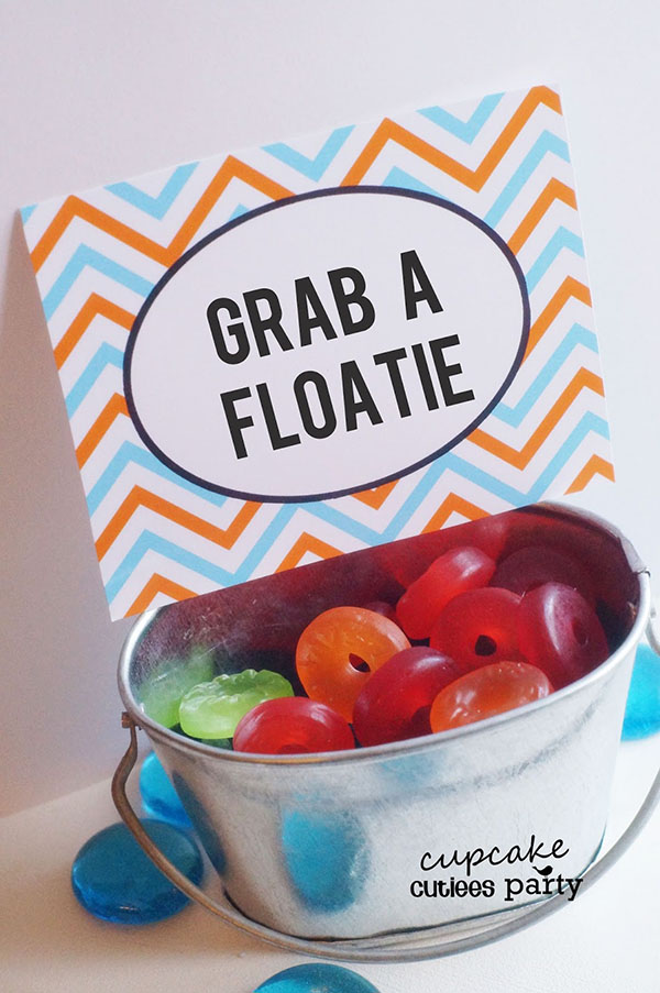 Pool party gummy floaties