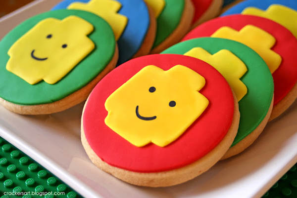 Awesome Lego cookies for a lego party!
