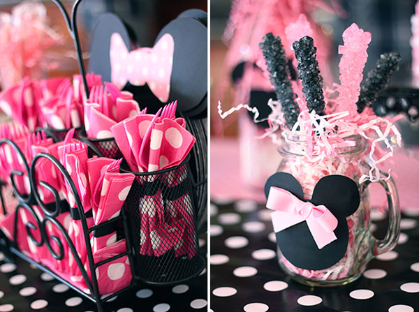 Minnie mouse party decorations and utensils!