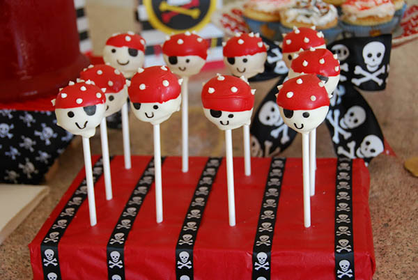 Pirate party cake pops- I love!