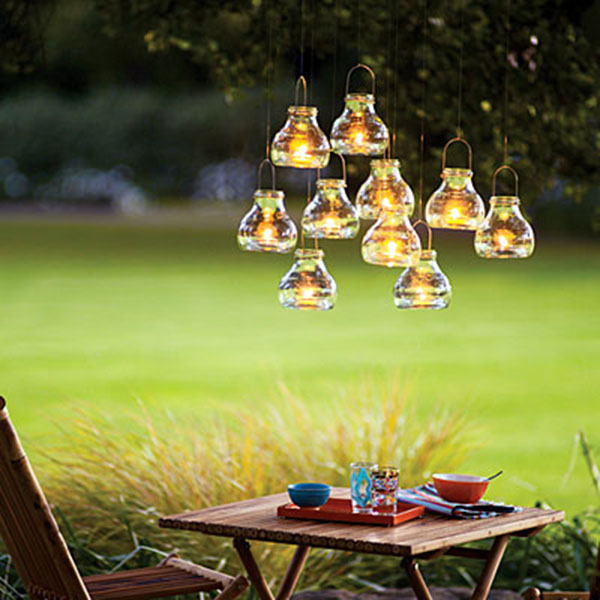 Hanging Clear glass lanterns are perfect for outdoor parties!