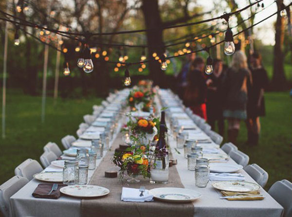 Love the Lighting in this Outdoor Dinner Party