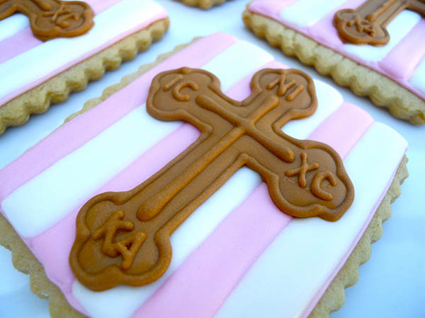 Love these cross cookies for a baptism
