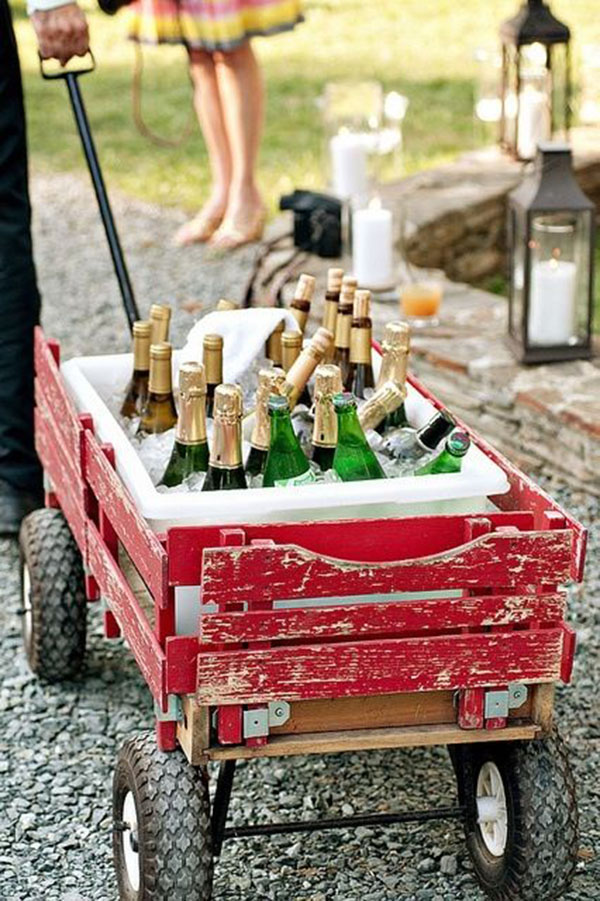 Wagon Drink Holder- Great ideas for Outdoor Parties!