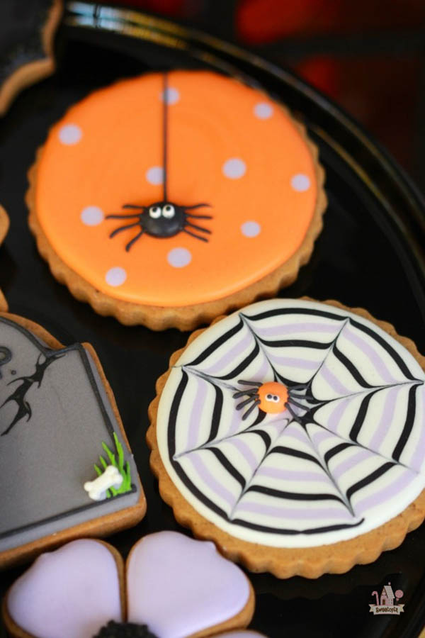 Love these Cute Spider Cookies