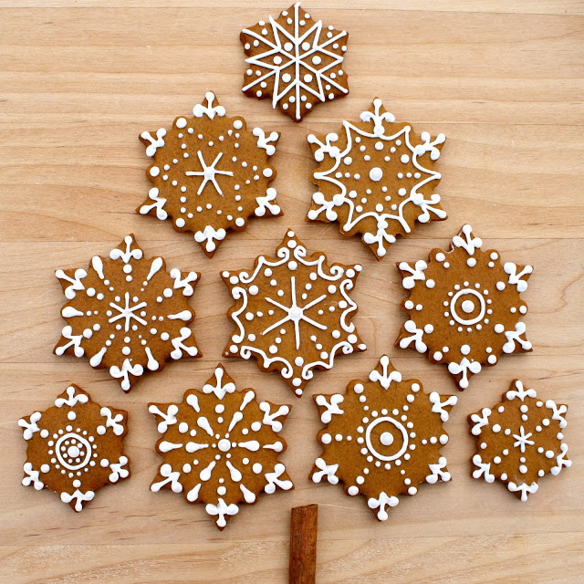 Gingerbread Snowflake Cookies!