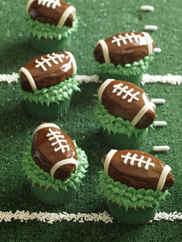 These Football Cupcakes Are too cute for words