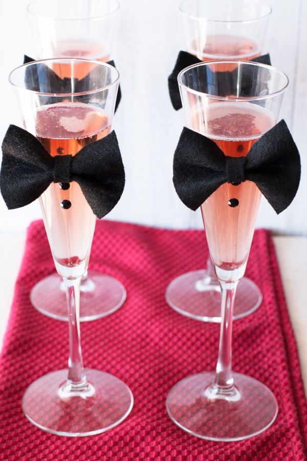 Cute Oscar Party Drinks with bow ties!
