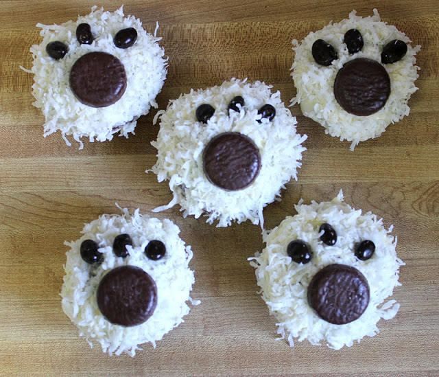 Polar bear party cupcakes!