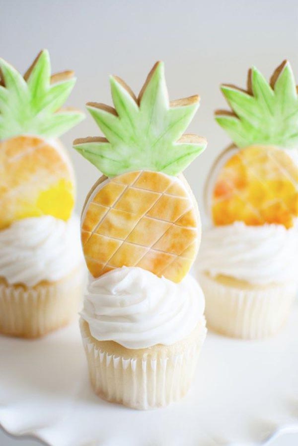 Adorable Pineapple Party Cookies & Cupcakes!