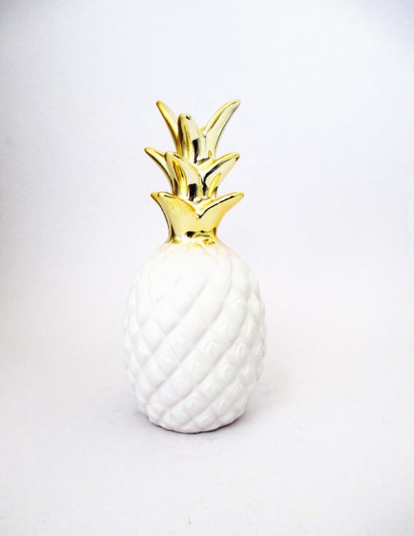 Gold ceramic pineapple decorations