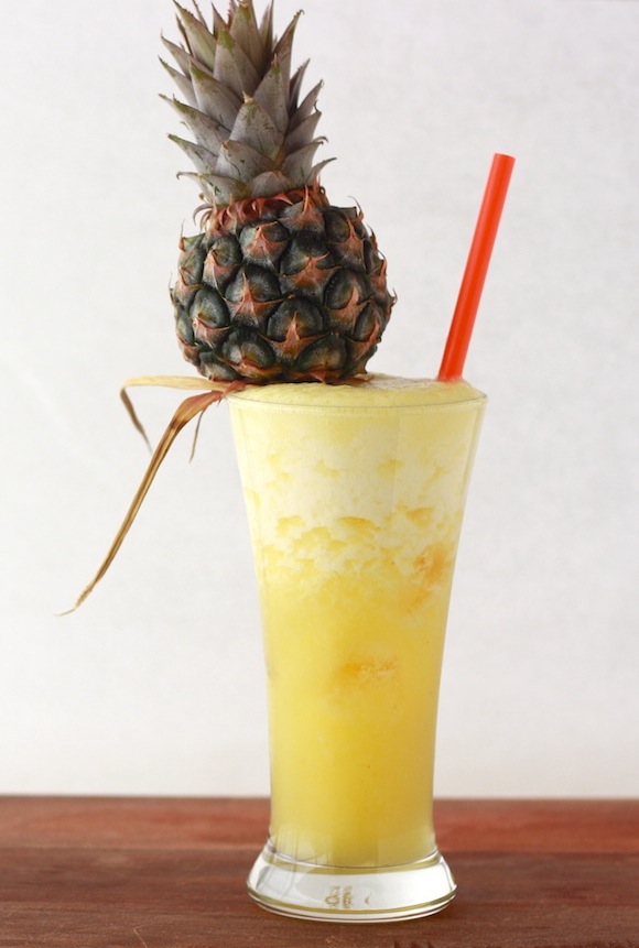 We love the little pineapples on these drinks!