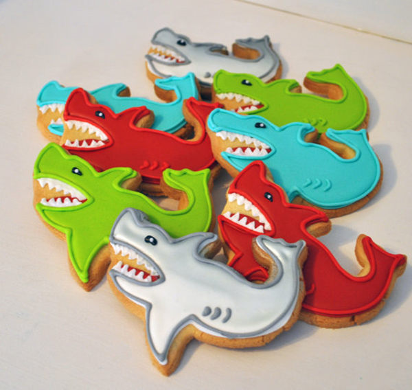 Love these shark cookie for a fun shark party!