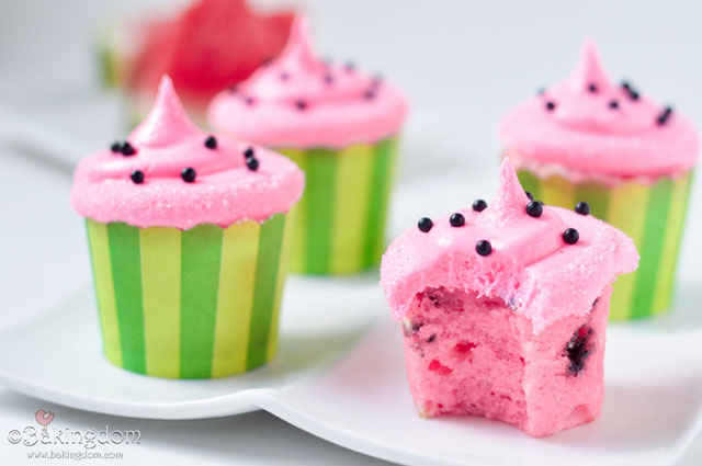 Cute Little Watermelon Cupcakes!
