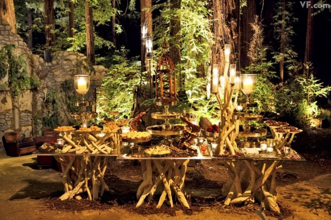 LOVE this woodland wedding dessert table!