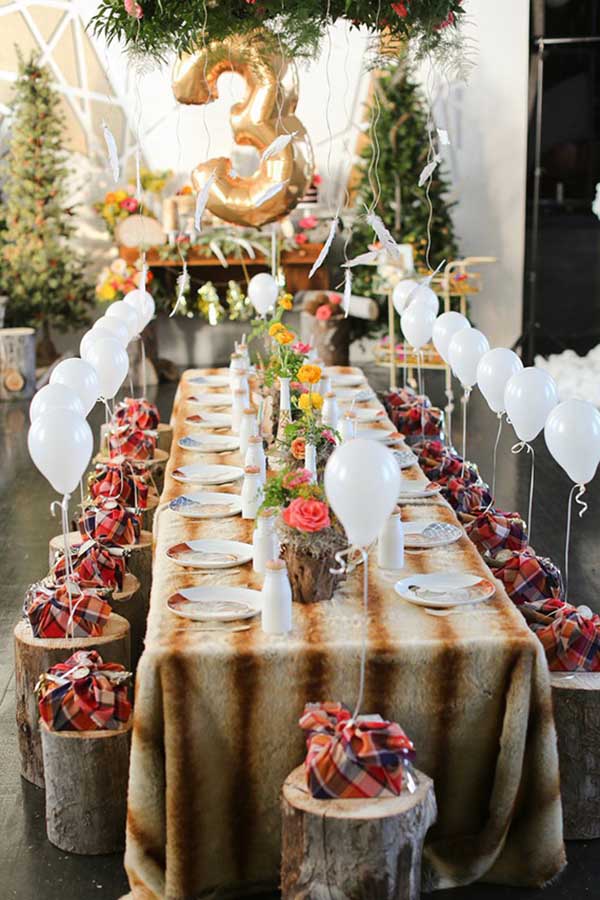 Love this chic woodland birthday party!