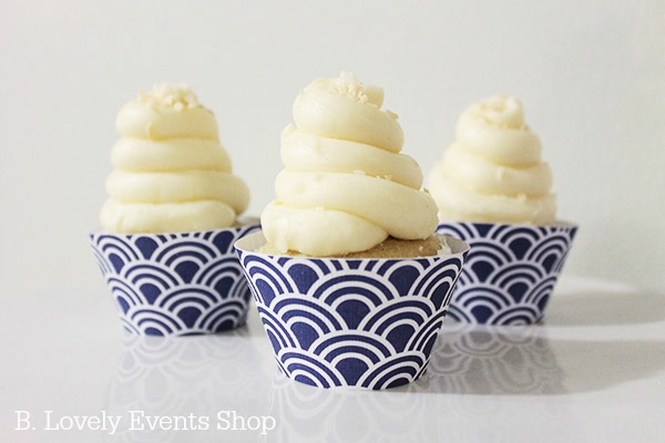 Modern Blue Wave Pattern Cupcake Wrappers