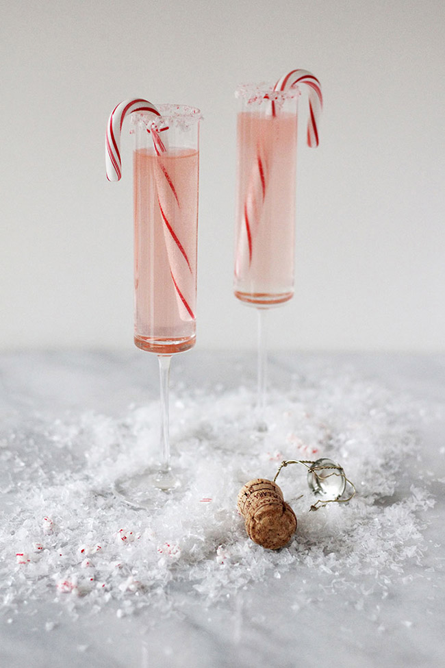 Christmas Drinks- Peppermint White Christmas Cocktails!