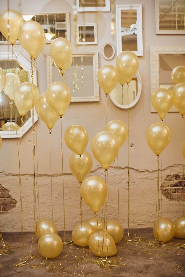 Fabulous Gold Balloon Backdrop