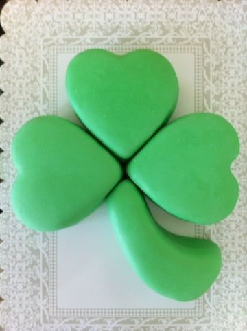 Fun Shamrock Cake For St. Patrick's Day -See More Inspiring Shamrock Cakes On The Blog! - B. Lovely Events