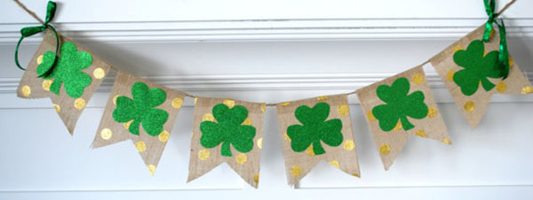 Shamrock And gold polka dot St patricks Day banner -See More Shamrock Banners & Garlands On The Blog! B. Lovely Events