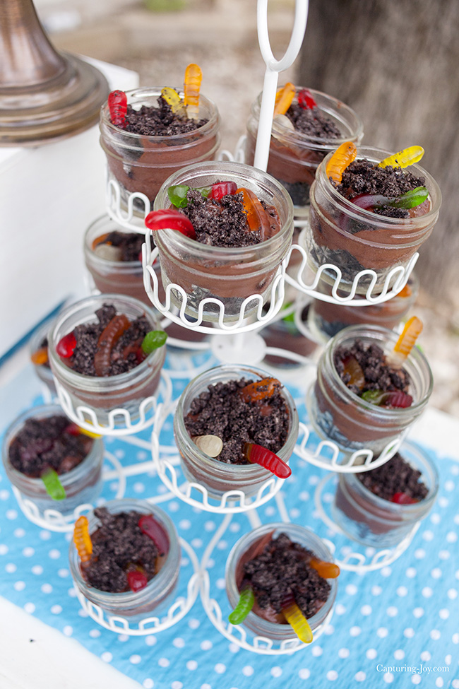 Earth Day Dirt Cake Cups! -See More Earth Day Ideas At B. Lovely Events