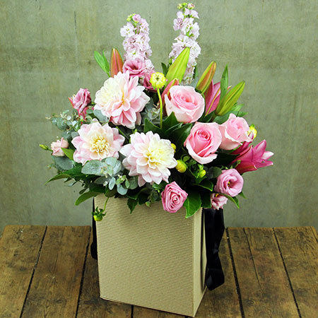Lovely Mothers day arrangeemnt
