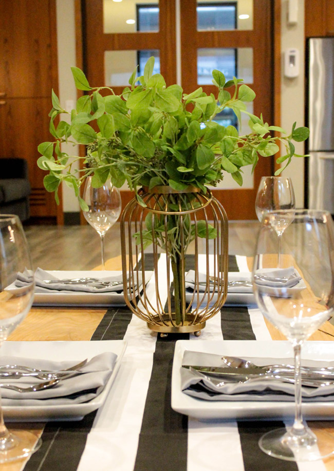 DIY Plant Centerpiece With Eucalyptus (2) -Learn How To Make Them On B. Lovely Events