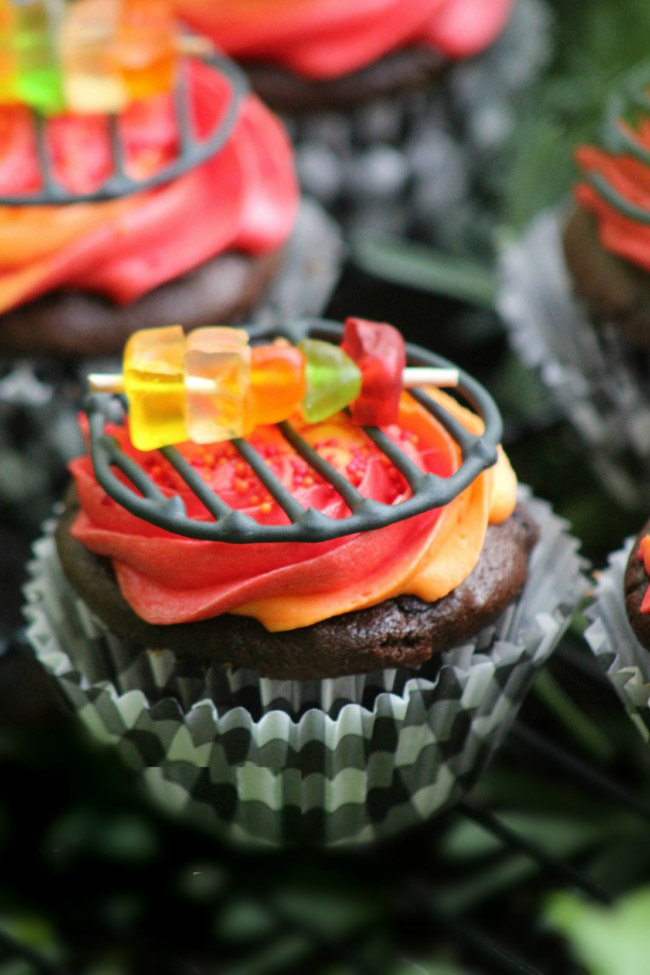 Father's Day Grill Cupcakes -See more Grillin Father's Day Ideas On B. Lovely Events!