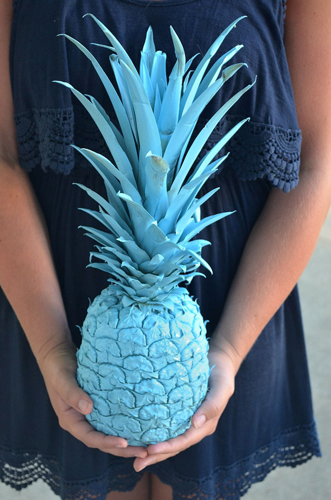 Blue painted pineapple -See All Of The Lovely Party Details on B. Lovely Events!